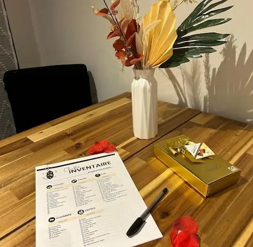 Neuf Equipe Apartment