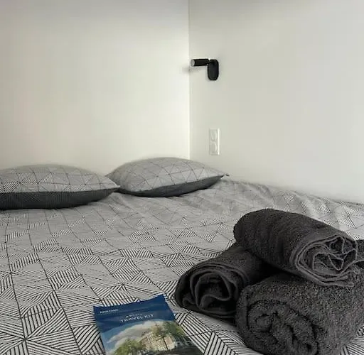 Neuf Equipe * Digne-les-Bains